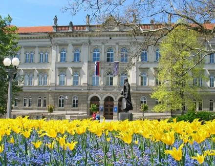 Trg generala Maistra