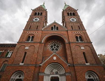 Frančiškanska cerkev (Bazilika Matere Usmiljenja)